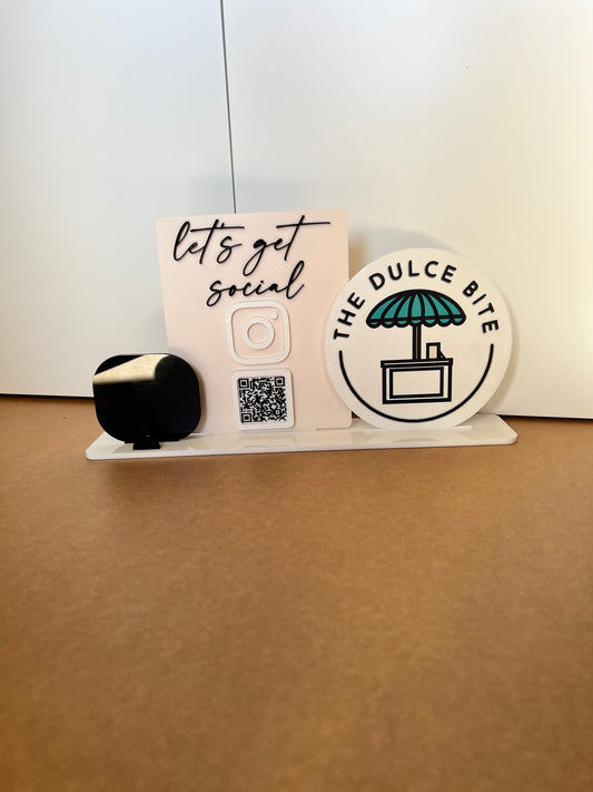 Let’s get social plus business card holder